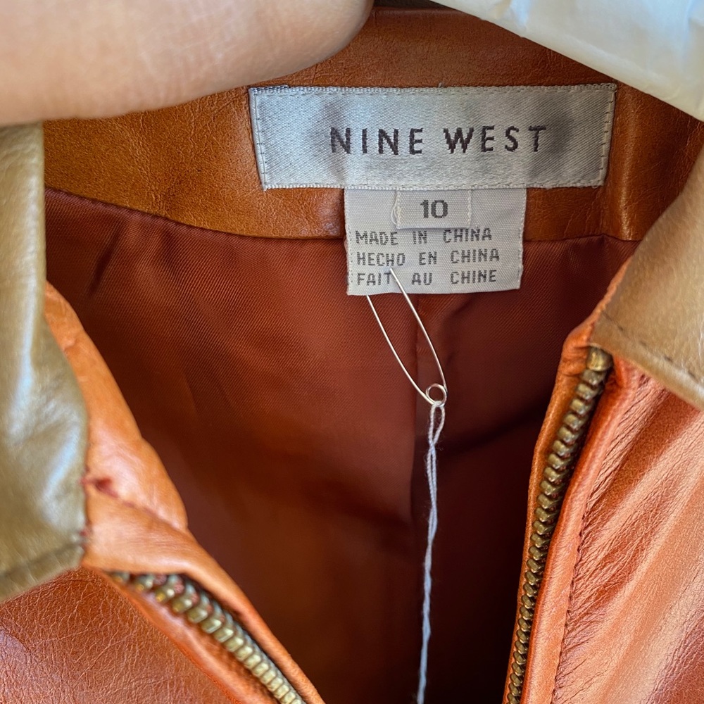 Jacket - Picture 3 of 4